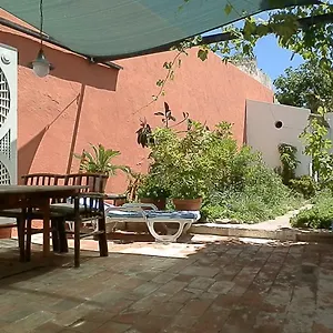 Townhome With Private Garden Lodge